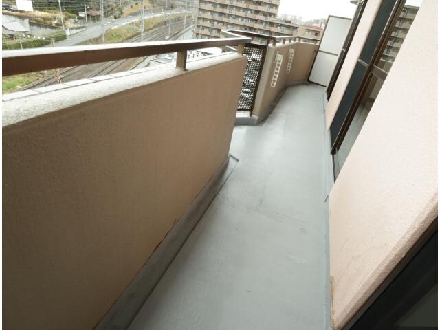 富雄駅 徒歩1分 5階のベランダ・バルコニー・庭