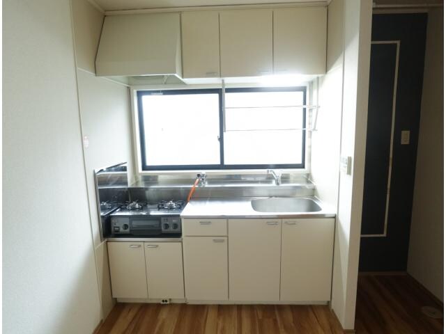 富雄駅 徒歩10分 1階のキッチン