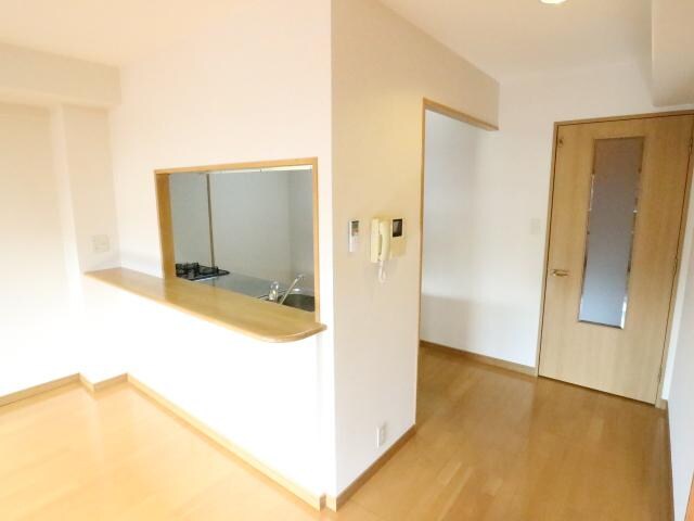 学園前駅 バス12分　松陽台2丁目下車：停歩3分 1階の居室