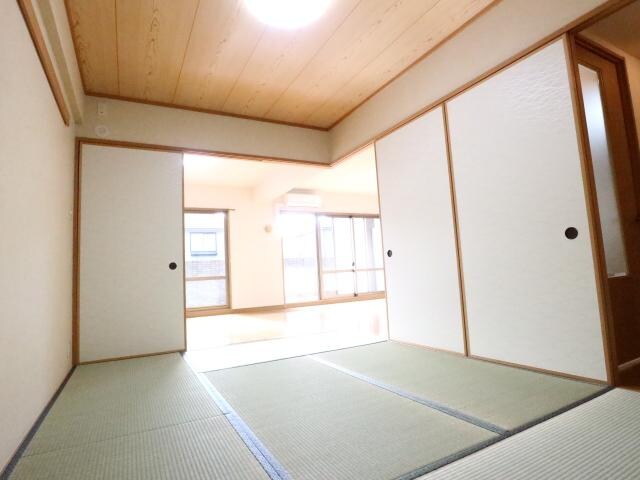 学園前駅 バス12分　松陽台2丁目下車：停歩3分 1階の居室