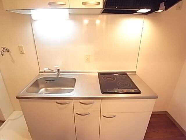富雄駅 徒歩5分 2階のキッチン