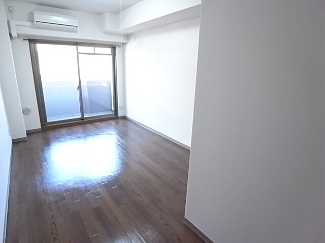 富雄駅 徒歩5分 2階の居室