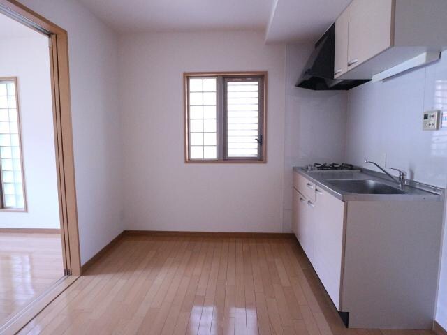 富雄駅 徒歩4分 1階の居室