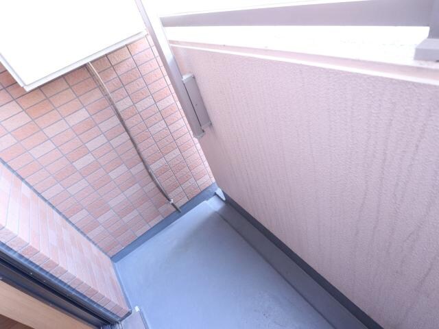 富雄駅 徒歩4分 1階のベランダ・バルコニー・庭