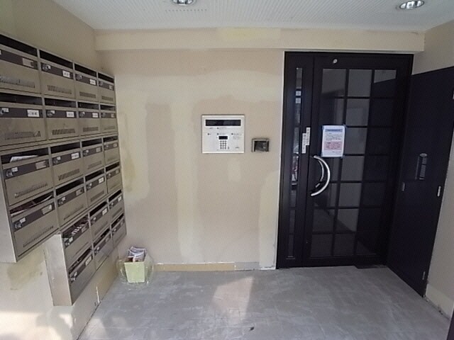 富雄駅 徒歩3分 1階の建物設備