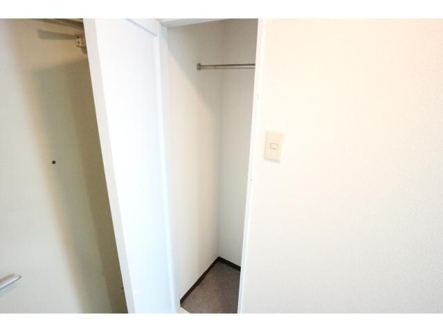 富雄駅 徒歩3分 1階の収納