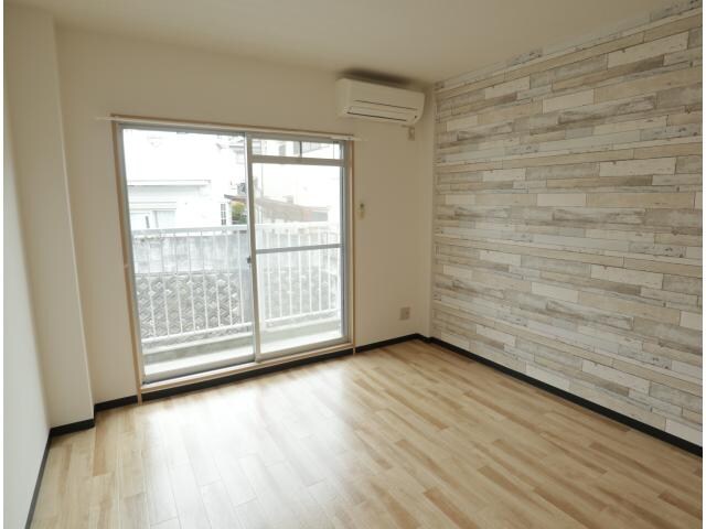 富雄駅 徒歩4分 2階の居室