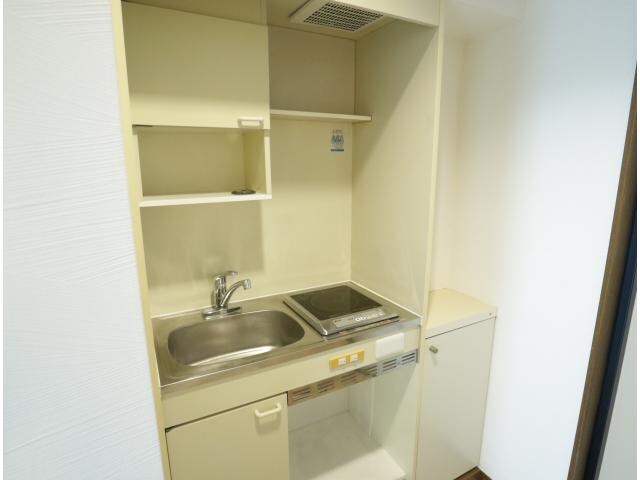 富雄駅 徒歩4分 1階のキッチン