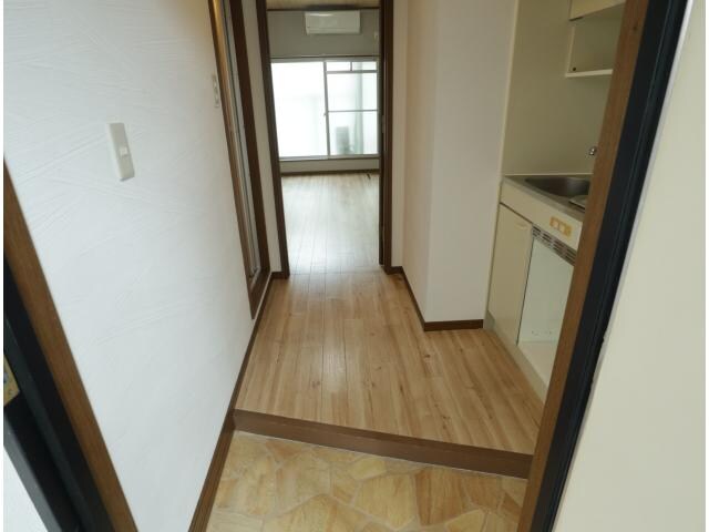 富雄駅 徒歩4分 1階の玄関周り