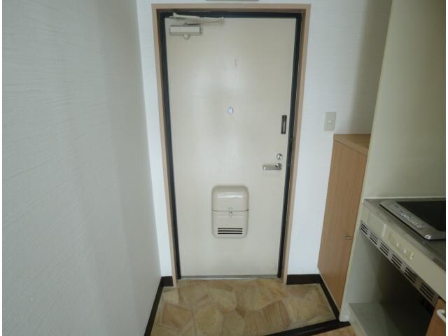 富雄駅 徒歩4分 2階の玄関周り