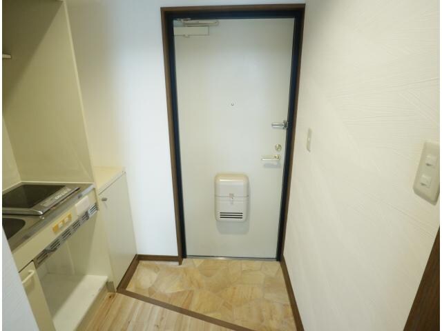 富雄駅 徒歩4分 1階の玄関周り