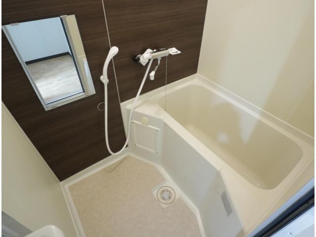 富雄駅 徒歩4分 2階のバス