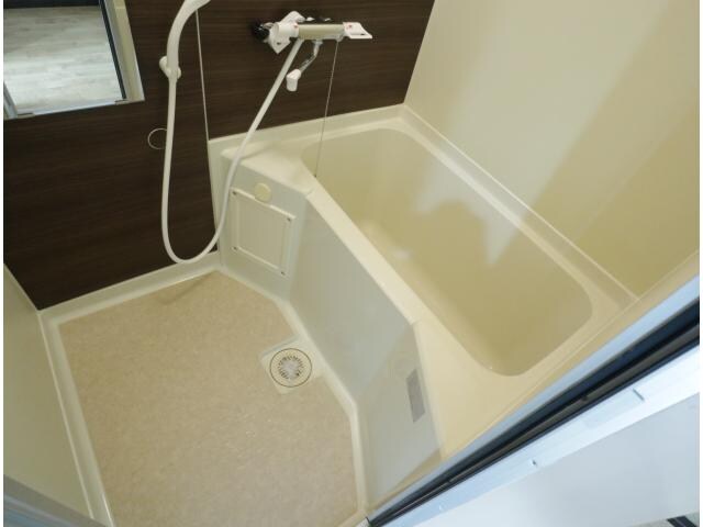 富雄駅 徒歩4分 2階のバス