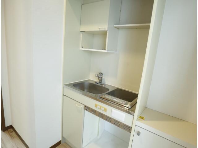 富雄駅 徒歩4分 1階のキッチン