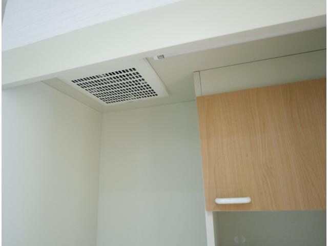 富雄駅 徒歩4分 2階のキッチン