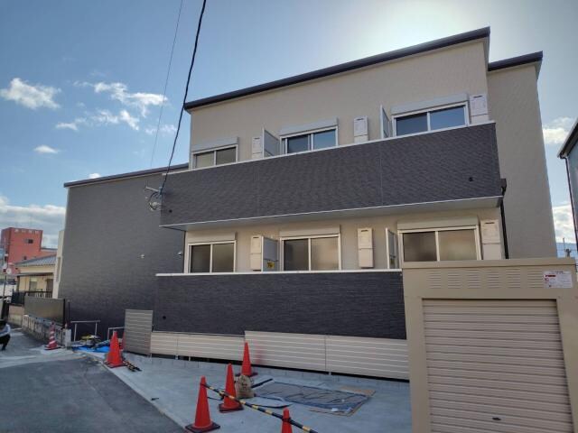 富雄駅 徒歩3分 2階の外観