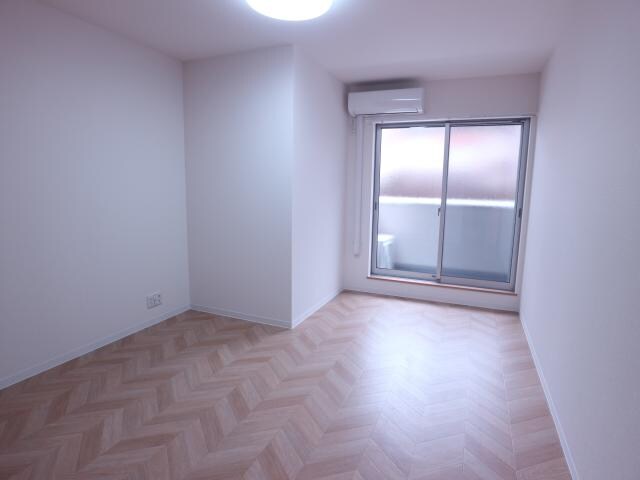 富雄駅 徒歩3分 2階の居室