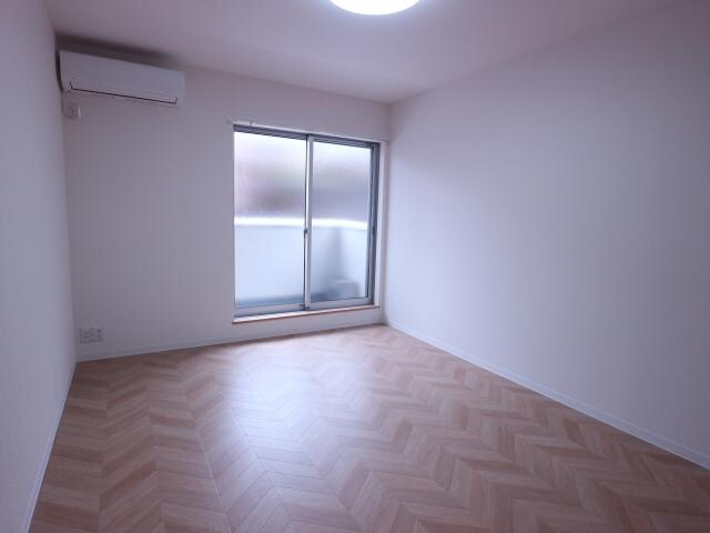 富雄駅 徒歩3分 2階の居室