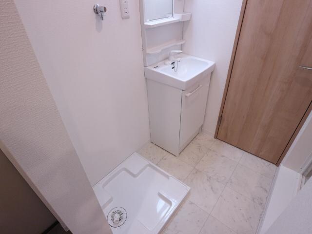 富雄駅 徒歩3分 2階の洗面・脱衣所