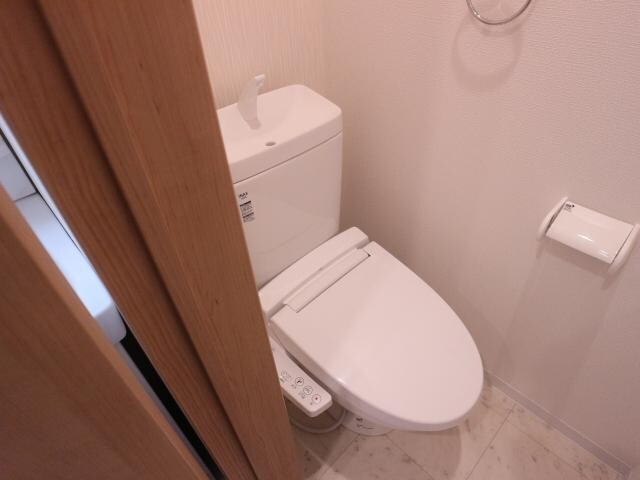富雄駅 徒歩3分 2階のトイレ