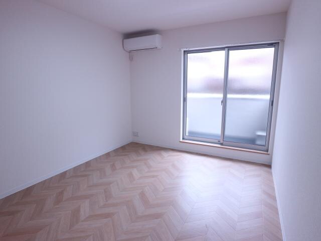 富雄駅 徒歩3分 2階の居室