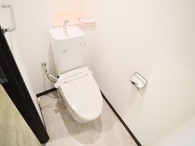 生駒駅 バス7分　松美台下車：停歩1分 1階のトイレ