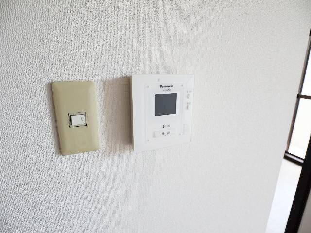 生駒駅 バス7分　松美台下車：停歩1分 1階のセキュリティ