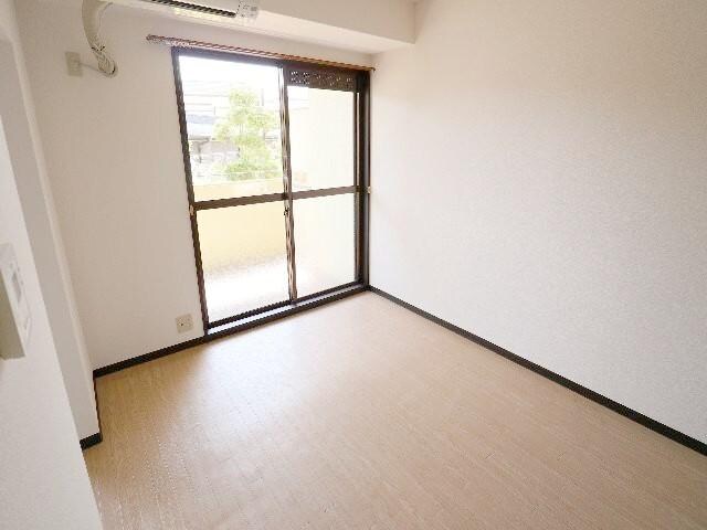 生駒駅 バス7分　松美台下車：停歩1分 1階の居室