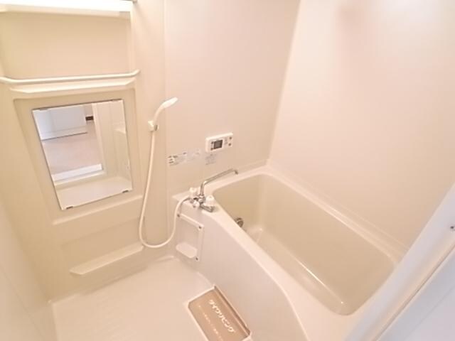 奈良県生駒市東菜畑1丁目 ハイツ 1階のバス