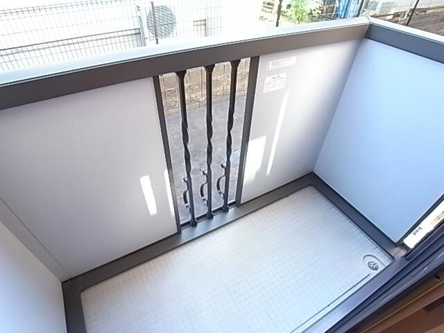 奈良県生駒市東菜畑1丁目 ハイツ 1階のベランダ・バルコニー・庭