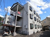 近鉄難波線・奈良線 東生駒駅 3階建 築33年の外観写真