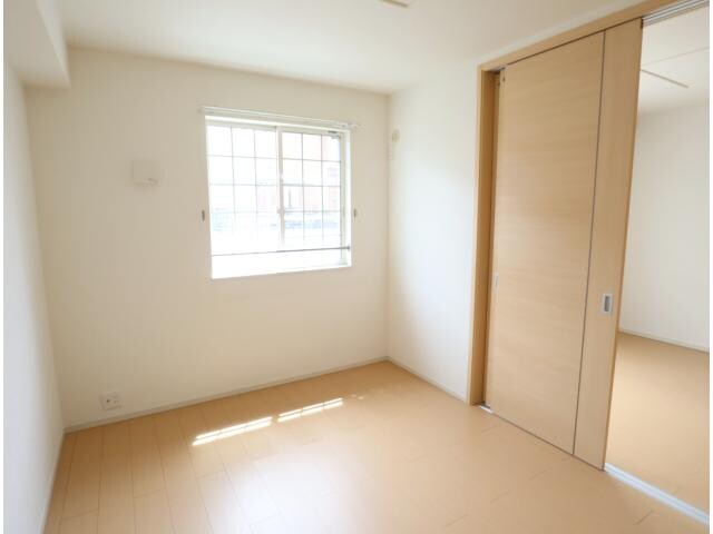 生駒駅 バス11分　新生駒台北口下車：停歩7分 2階の居室