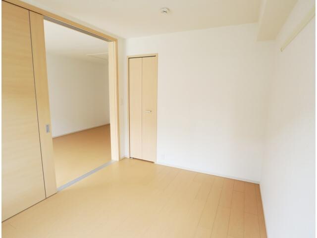 生駒駅 バス11分　新生駒台北口下車：停歩7分 2階の居室