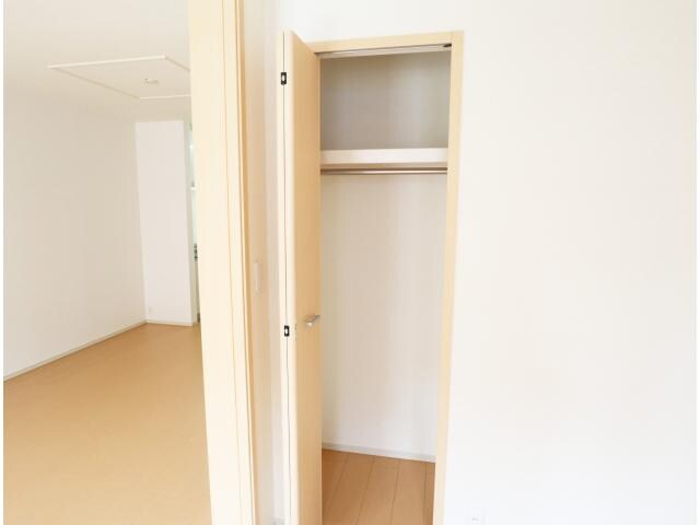 生駒駅 バス11分　新生駒台北口下車：停歩7分 2階の収納