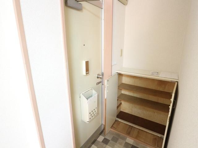 近鉄奈良駅 徒歩14分 1階の玄関周り