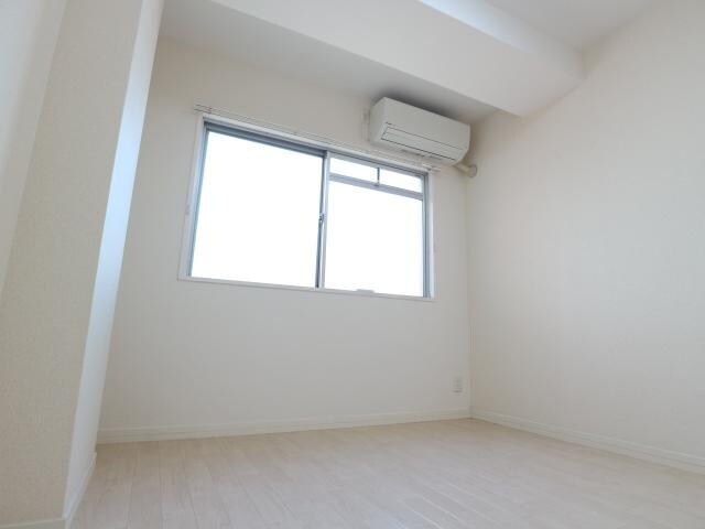 新大宮駅 徒歩5分 3階の居室