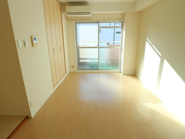 新大宮駅 徒歩5分 3階の居室