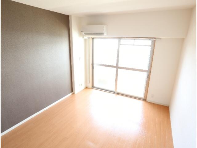 奈良駅 徒歩2分 6階の居室