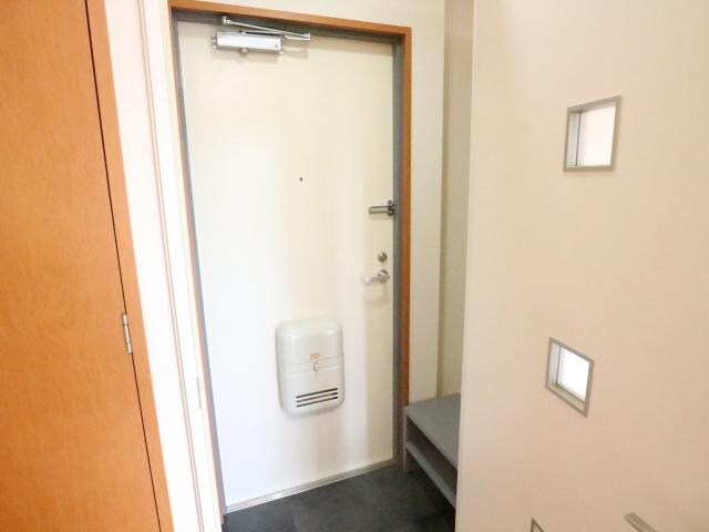 近鉄奈良駅 徒歩2分 6階の玄関周り