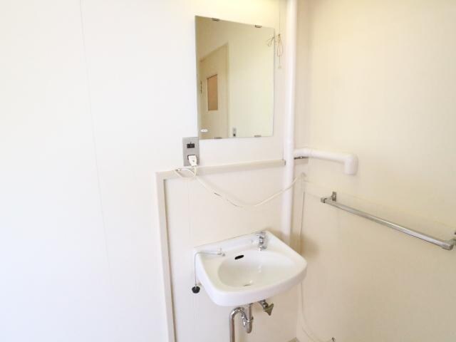 近鉄奈良駅 バス8分　幸町下車：停歩1分 1階の洗面・脱衣所