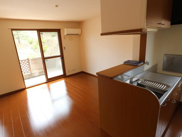 近鉄奈良駅 バス15分　木津南ソレイユ下車：停歩12分 2階の居室