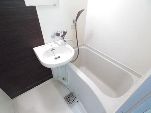 奈良駅 徒歩5分 1階のバス