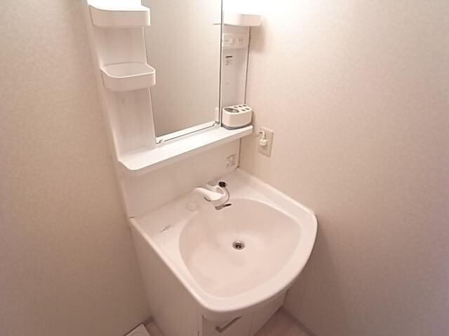 近鉄奈良駅 バス15分　八条町地蔵前下車：停歩3分 1階の洗面・脱衣所