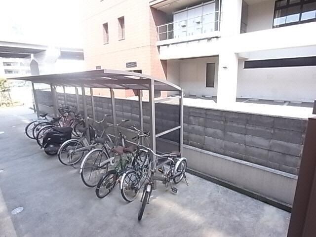 新大宮駅 徒歩15分 2階の駐輪場