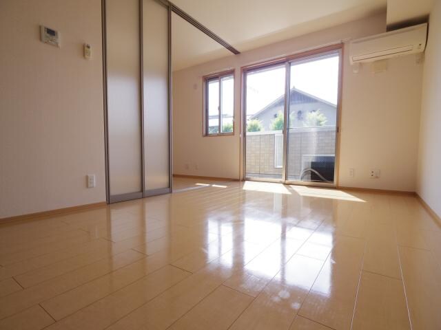 新大宮駅 徒歩15分 2階の居室