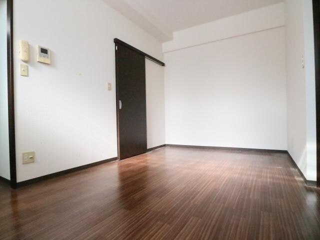 近鉄奈良駅 バス10分　八軒町下車：停歩9分 3階の居室