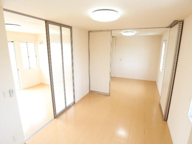 帯解駅 徒歩9分 2階の居室