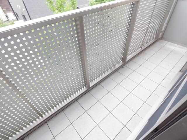 近鉄奈良駅 バス15分　梅美台5丁目下車：停歩1分 2階のベランダ・バルコニー・庭