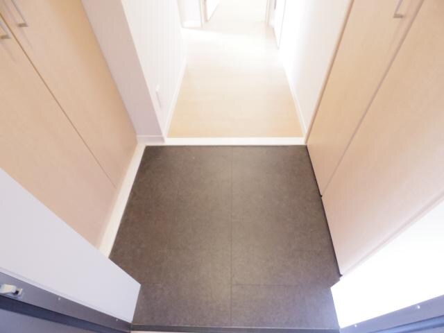 近鉄奈良駅 バス15分　梅美台5丁目下車：停歩1分 2階の玄関周り