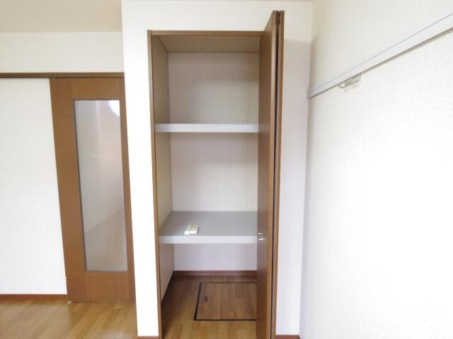 近鉄奈良駅 バス13分　護国神社下車：停歩5分 1階の収納